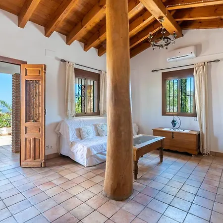 Country In Peaceful Location Villa