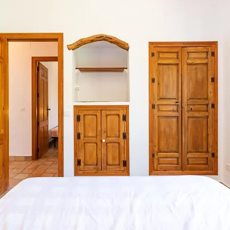 Country In Peaceful Location Villa